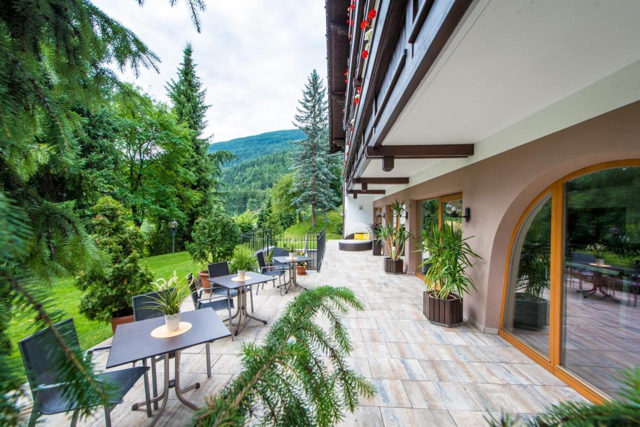 Hotel Sigmunderhof Chienes Exterior foto