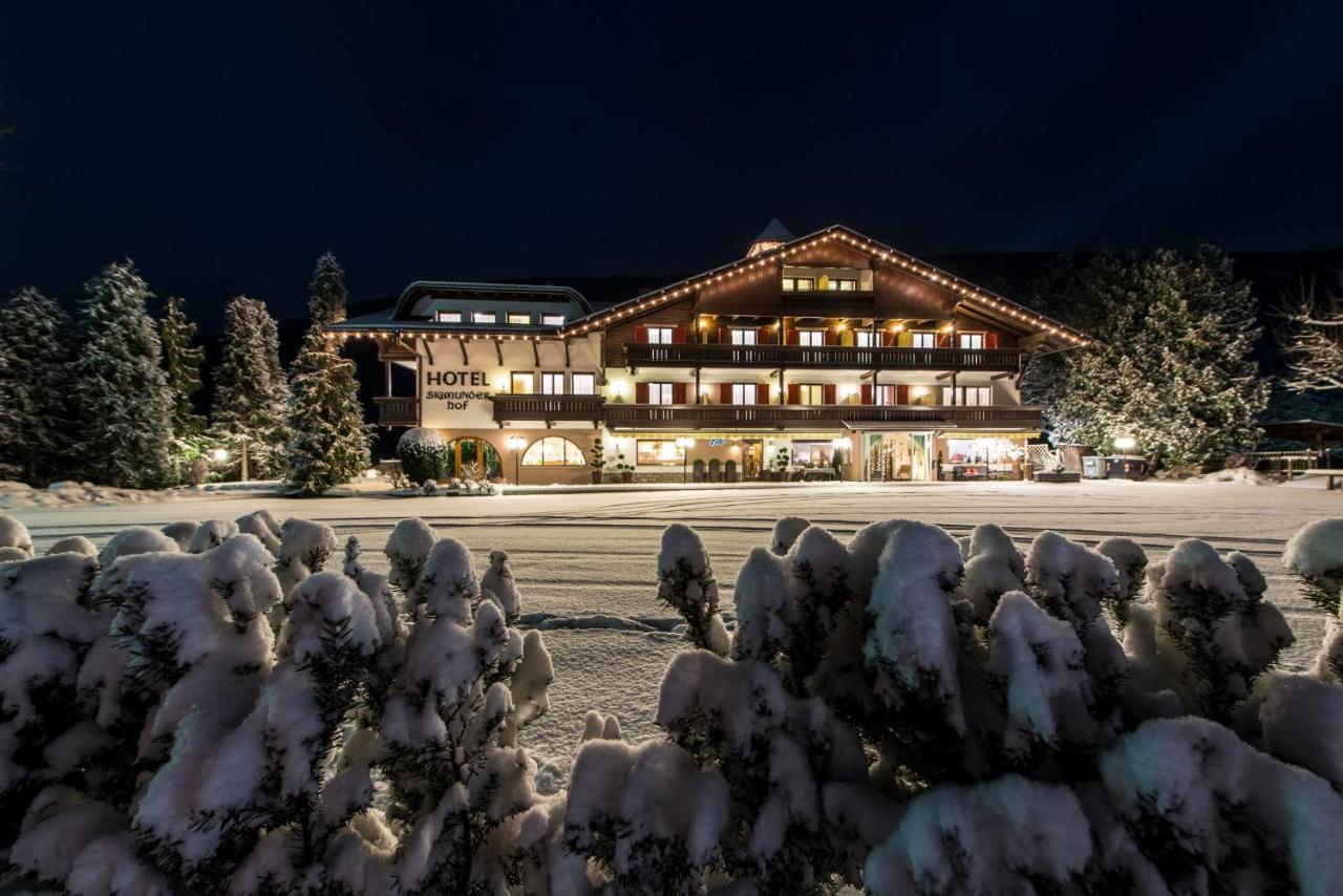 Hotel Sigmunderhof Chienes Exterior foto